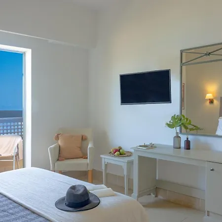 Resort Giannoulis - Santa Marina 4*
