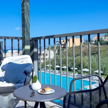 Giannoulis - Santa Marina 4*