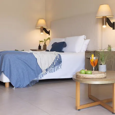 Giannoulis - Santa Marina 4*