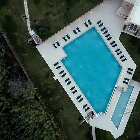 Giannoulis - Santa Marina Resort