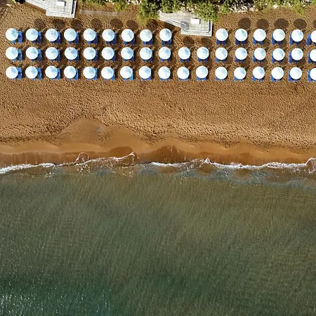 Resort Giannoulis - Santa Marina 4*